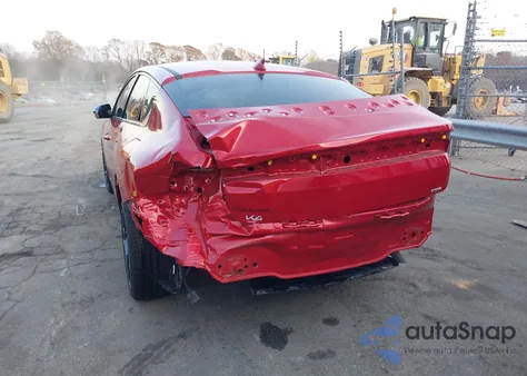 2025 Kia K4 Gt-Line z USA, uszkodzony, nr VIN 3KPFW4DE3SE042811